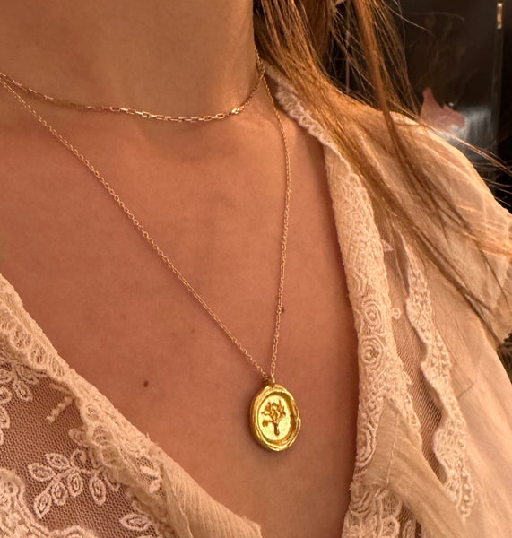 “Flor’ necklace gold