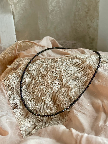 ‚Onyx’ faceted stone necklace