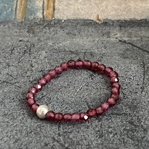 Garnet Ella | Adjustable ring