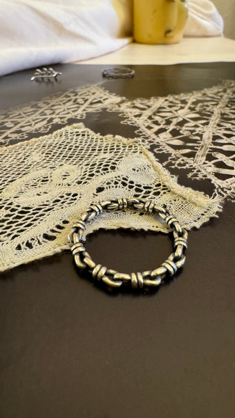 ‚Anita‘ knot ring/ 925 silver