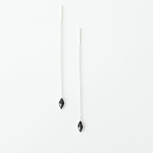 ‘Indra‘ chain drop earring / 925 silver