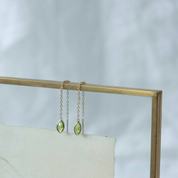 ‚Indra‘ chain drop earring / green