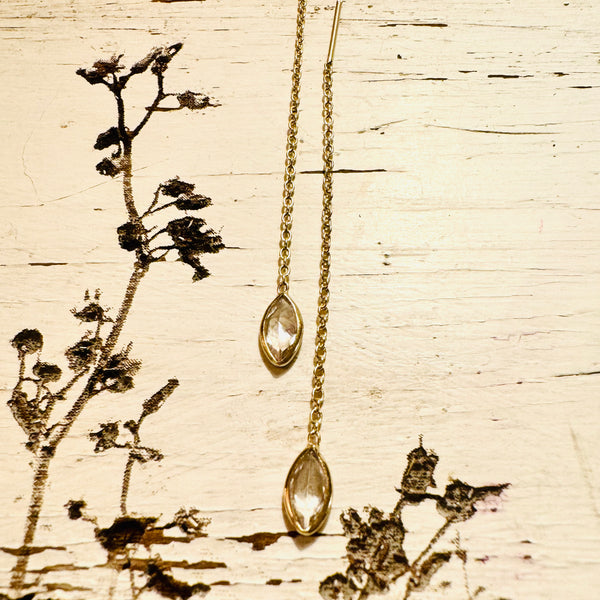 ‚Indra‘ chain drop earring / green