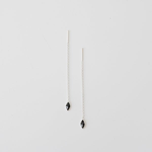 ‚Indra‘ chain drop earring / Onyx