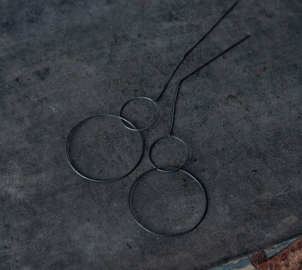 'Two rings' chain stick earrings | 925 Silver oxidized