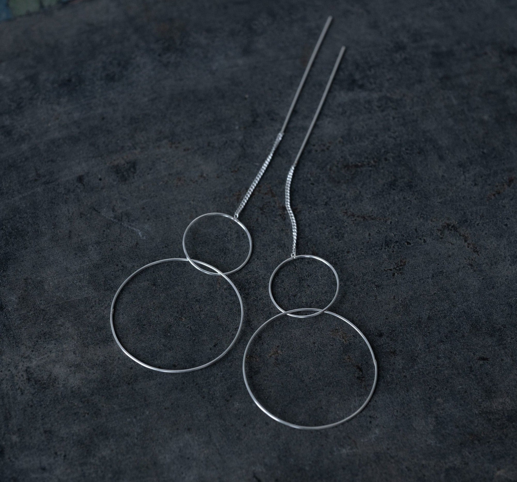 'Two rings' chain stick earrings | 925 Silver
