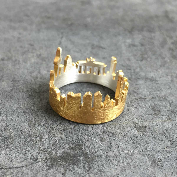 'Berlin silhouette' ring | 24k Gold-plated
