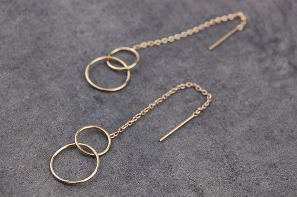 'Two small rings' chain stick earrings | 24k gold-plated