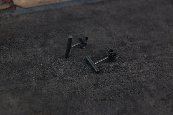 small stick earstuds | 925 silver oxidized