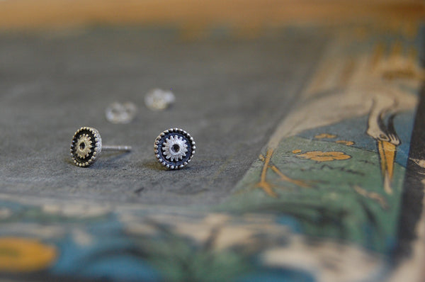'Indira' round earstuds | 925 Silver