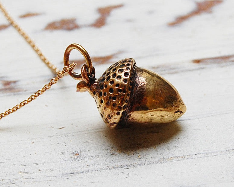 'Acorn' large pendant necklace | bronze