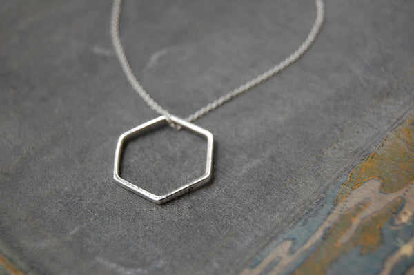 'hexagonal ring' necklace | 925 silver