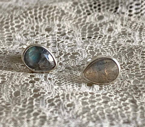 labradorite | 'laia' earstuds | silver 925
