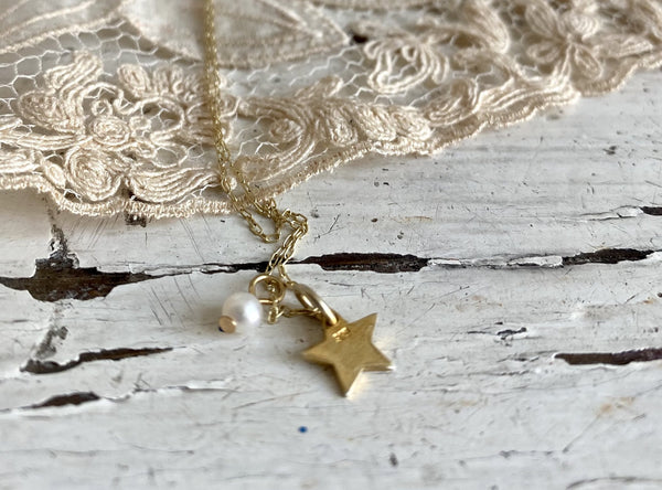 'star & pearl' necklace | 24k gold-plated