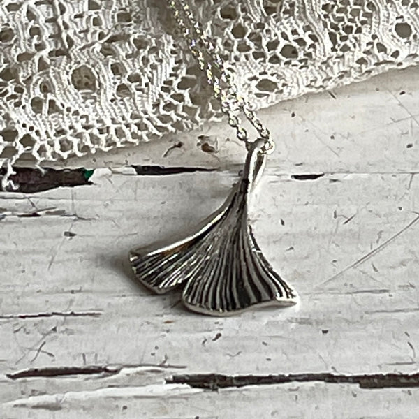Gingko leaf necklace | silver gold plated