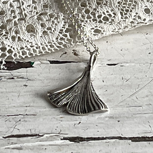 Gingko leaf necklace | silver 925
