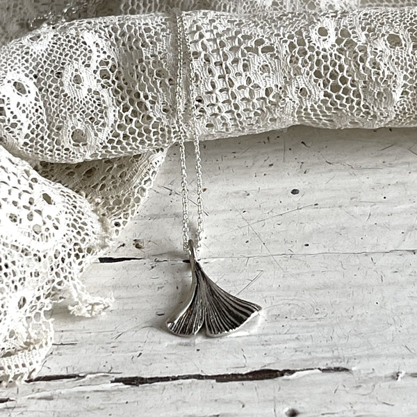 Gingko leaf necklace | silver 925