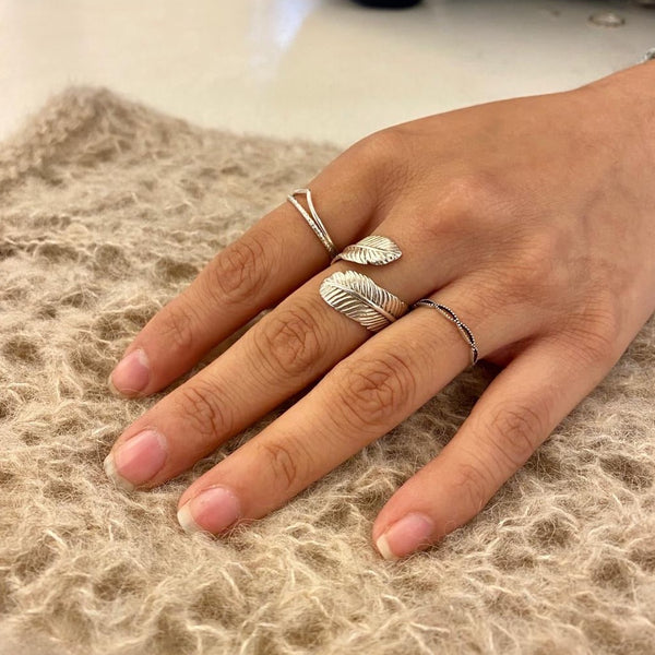 Feather silver ring