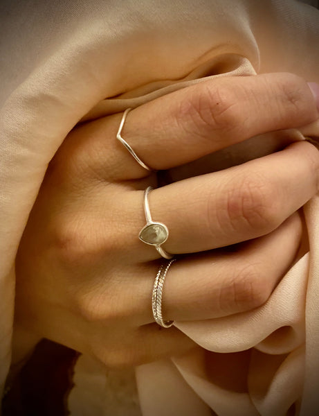 'V' ring | 925 silver