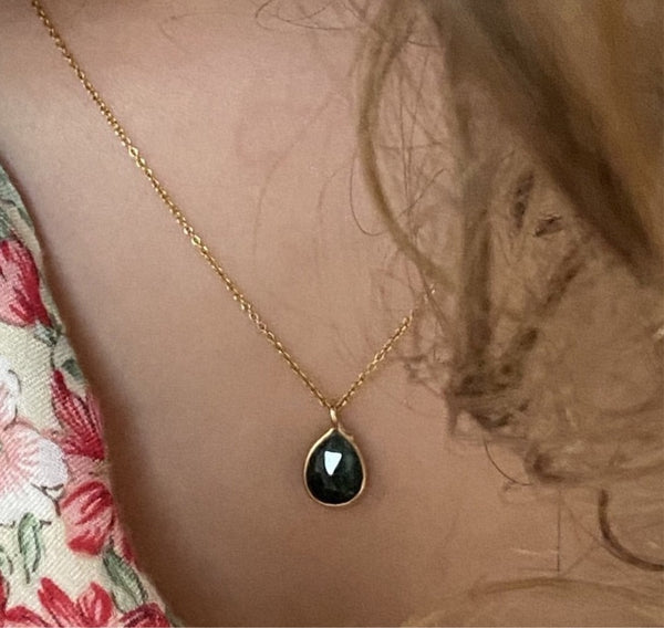 emerald | small necklace | 24k gold-plated