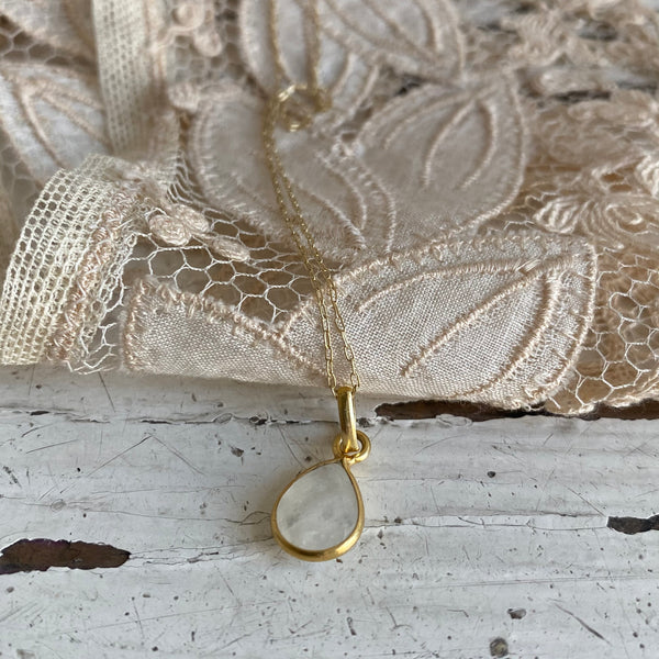 Moonstone | cut pendant necklace | 24k Gold-plated