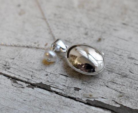 'locket & pearl' necklace | 925 silver