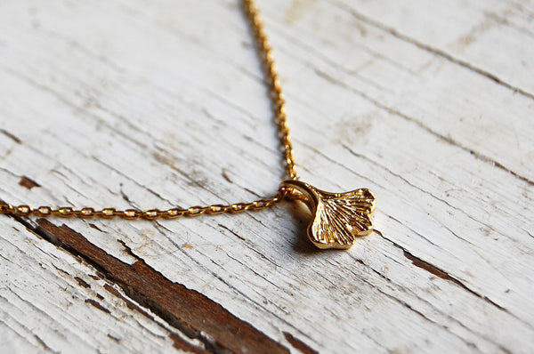 'ginkgo leaf' necklace | 24k gold-plated