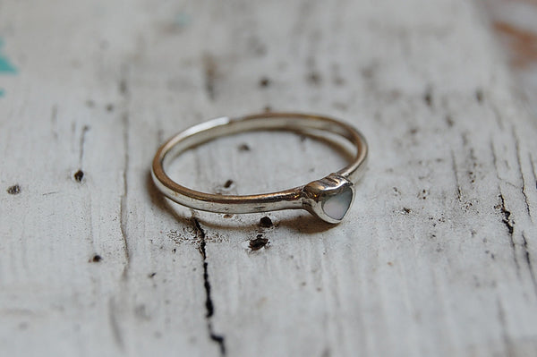 mother of pearl |  'heart' ring | 925 silver