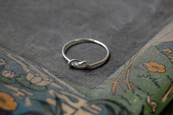 'infinity knot' ring | 925 silver