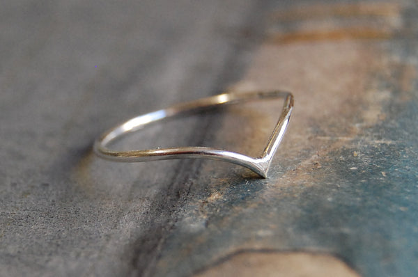 'V' ring | 925 silver